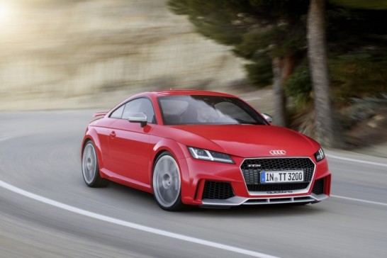 Audi-TT-RS-coupe_09s
